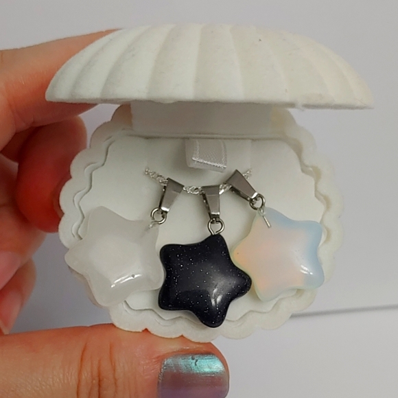 925 Gemstone Starfish Necklace - Picture 2 of 10